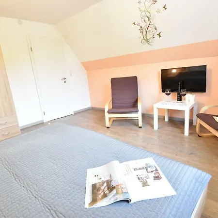 Ost Apartment *